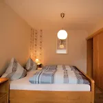 Apartamento Pretty In With Adjacent Forest
