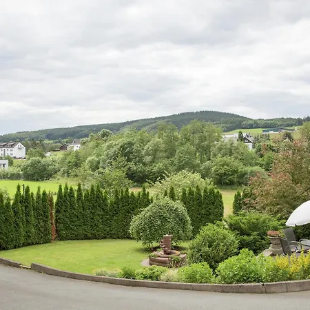 アパート Pretty In With Adjacent Forest *