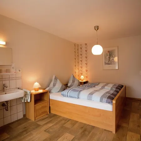 アパート Pretty In With Adjacent Forest *